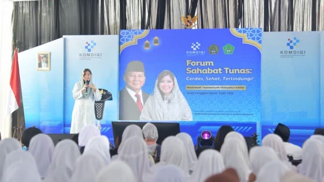menkomdigi-meutya-hafid-tegaskan-kesadaran-diri-sebagai-kunci-utama-lindungi-generasi-muda-dari-risiko-digital