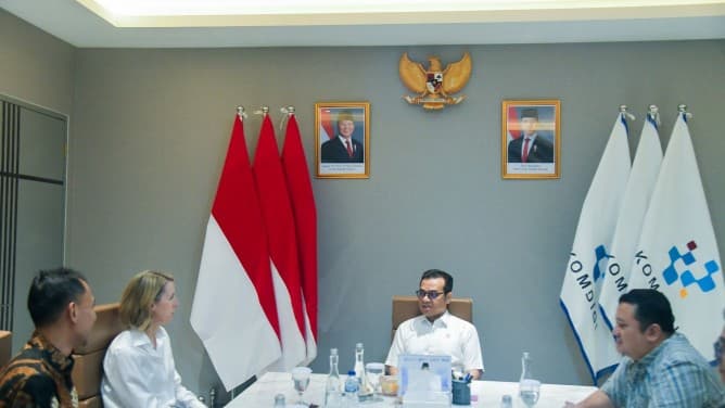 wamen-nezar-platform-wajib-verifikasi-usia