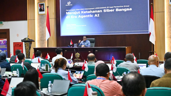 ai-kini-jadi-instrumen-geopolitik-wamen-nezar-patria-ingatkan-lindungi-data-strategis-untuk-jaga-ketahanan-nasional